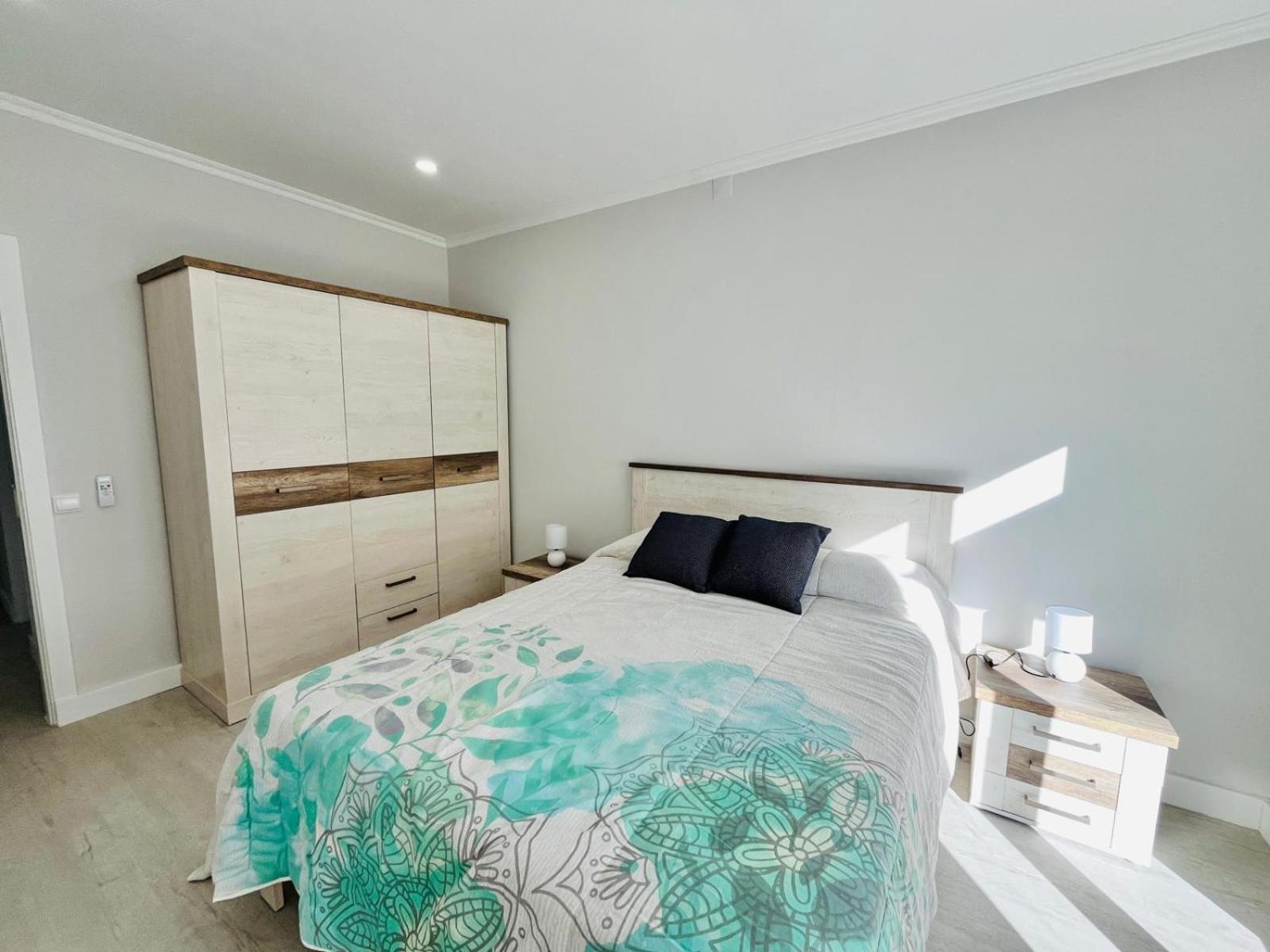 Brisamarvilas Sea View, 5 Min Walk To Town & Holiday home